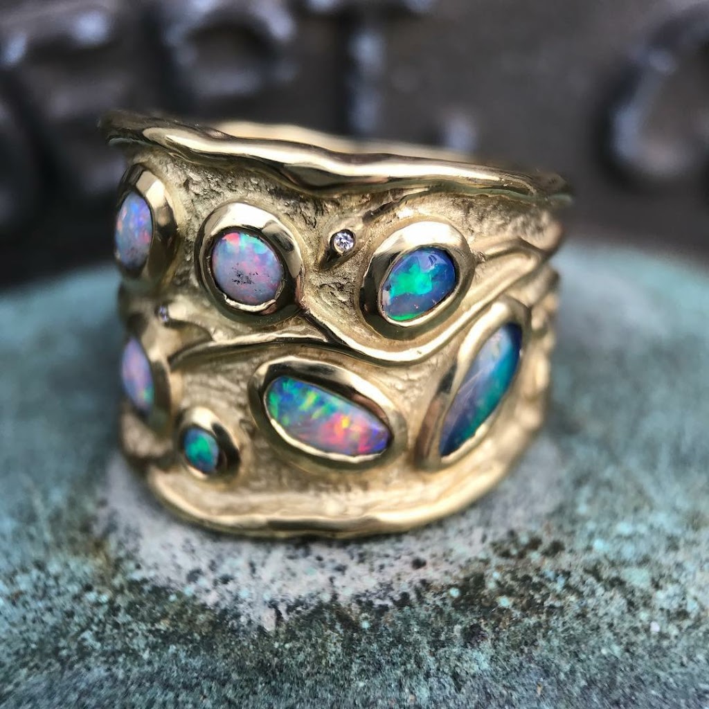 Aurum-Argentum Goldsmith | 1351 Railspur Alley, Vancouver, BC V6H 4G9, Canada | Phone: (604) 692-2522