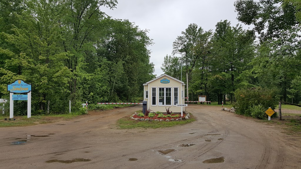 Camping du Lac Sandysun | 1935 Chemin Grimshaw, Hinchinbrooke, QC J0S 1E0, Canada | Phone: (450) 827-1082