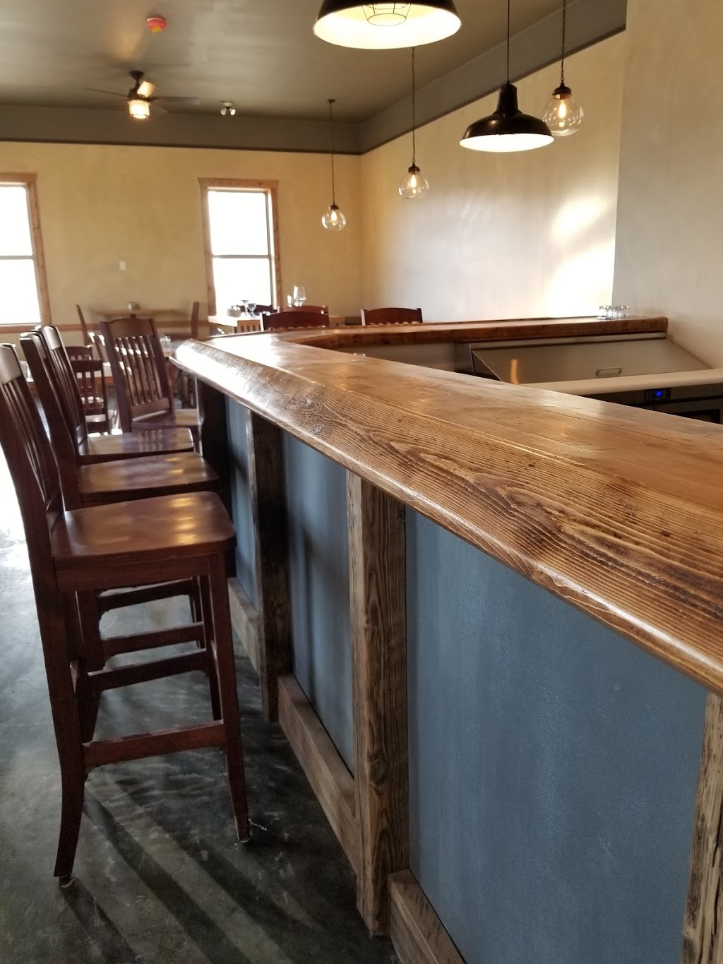 Encounters Wine Bar & Small Plate Kitchen | 7655 17 Ave, Coleman, AB T0K 0M0, Canada | Phone: (403) 563-5299