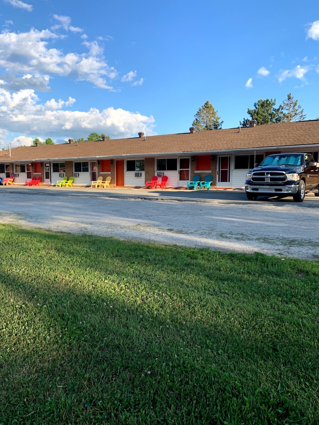 Alta Vista Motel | 381 Hwy 17 West, McKerrow, ON P0P 1M0, Canada | Phone: (705) 869-2520