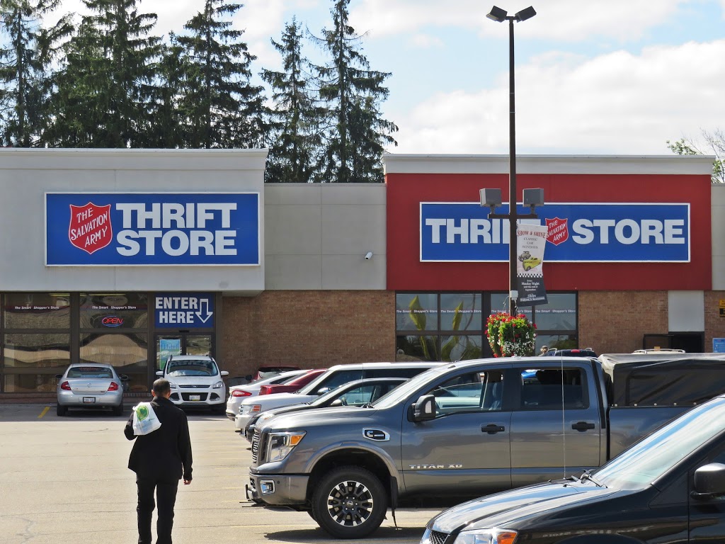 The Shops at Highland & Westmount | 563 Highland Rd W, Kitchener, ON N2M 5K2, Canada
