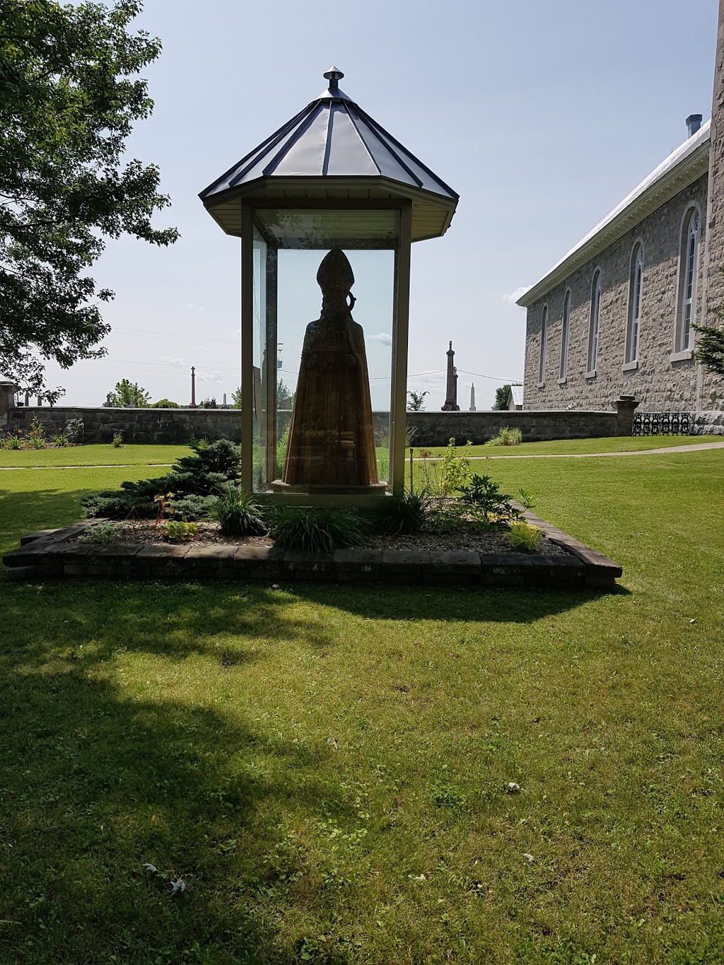 Presbytère St-Cuthbert | 1991 PRINCIPALE, Saint-Cuthbert, QC J0K 2C0, Canada | Phone: (450) 836-3256