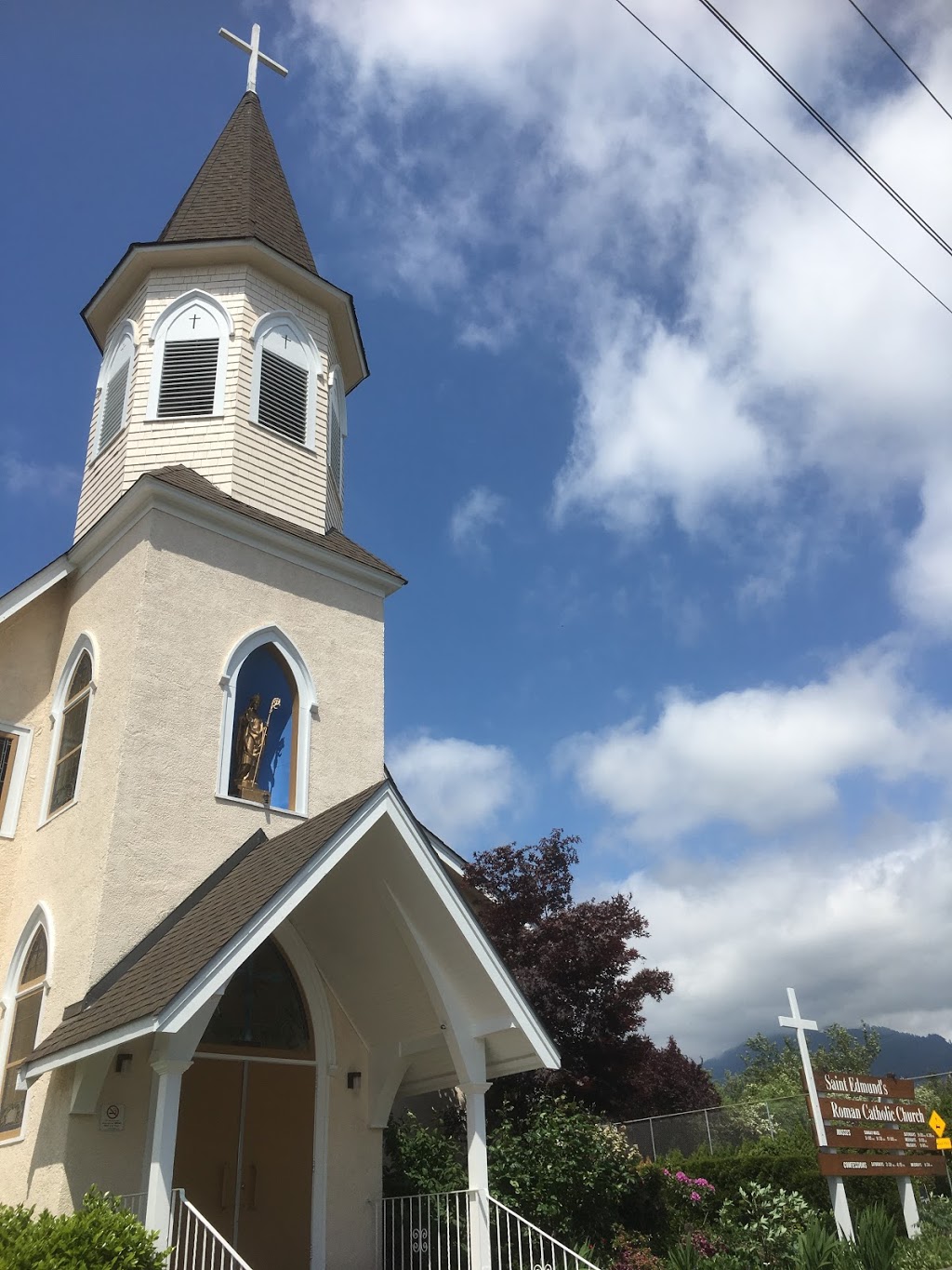 St. Edmunds Parish | 545 Mahon Ave, North Vancouver, BC V7M 2R7, Canada | Phone: (604) 988-3211