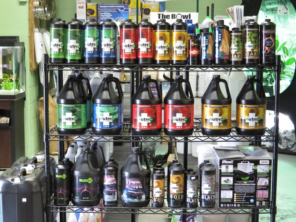 Bobs Grow Mart | 2255 RR 20 unit 3, Welland, ON L3B 5N5, Canada | Phone: (905) 892-2121