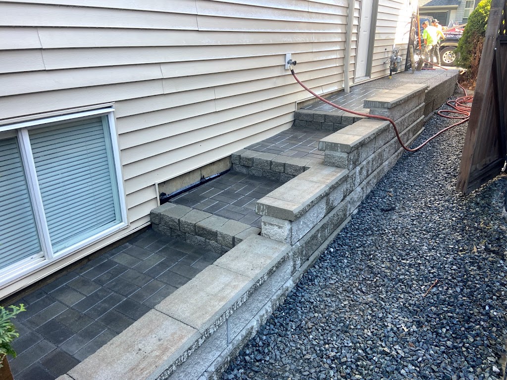OUELLETTE LANDSCAPING LTD. | 1850 Southmere Crescent, Surrey, BC V4A 6W9, Canada | Phone: (778) 874-8219