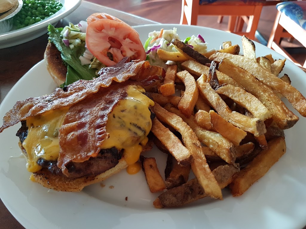 The Queens Quay British Pub And Restaurant | 67 A Juneau Rd, Tay, ON L0K 2A0, Canada | Phone: (705) 534-1211