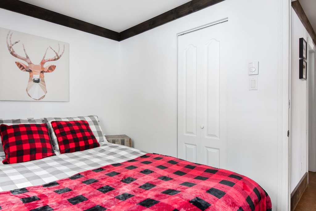 Le Caribou Lodge by Escapades Tremblant | 122 Rue Rabellino, Mont-Tremblant, QC J8E 1H9, Canada | Phone: (877) 907-3479