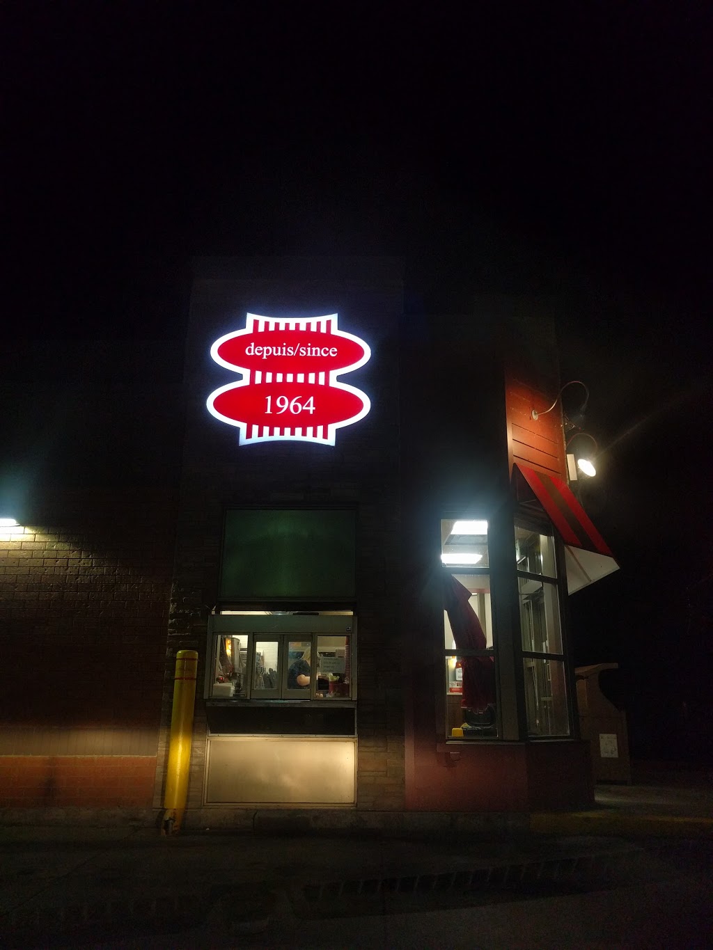 Tim Hortons | 297 Edwards St, Rockland, ON K4K 1H6, Canada | Phone: (613) 446-0248