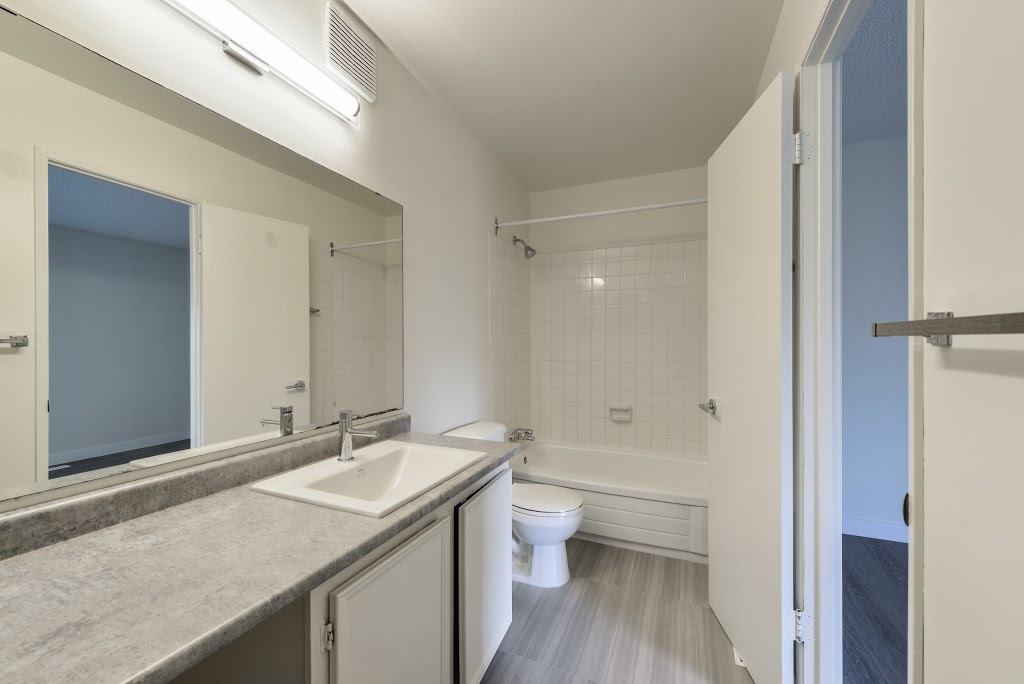 Summerlea Place | 93 Ave NW &, 177 St NW, Edmonton, AB T5T 3E4, Canada | Phone: (780) 413-3469