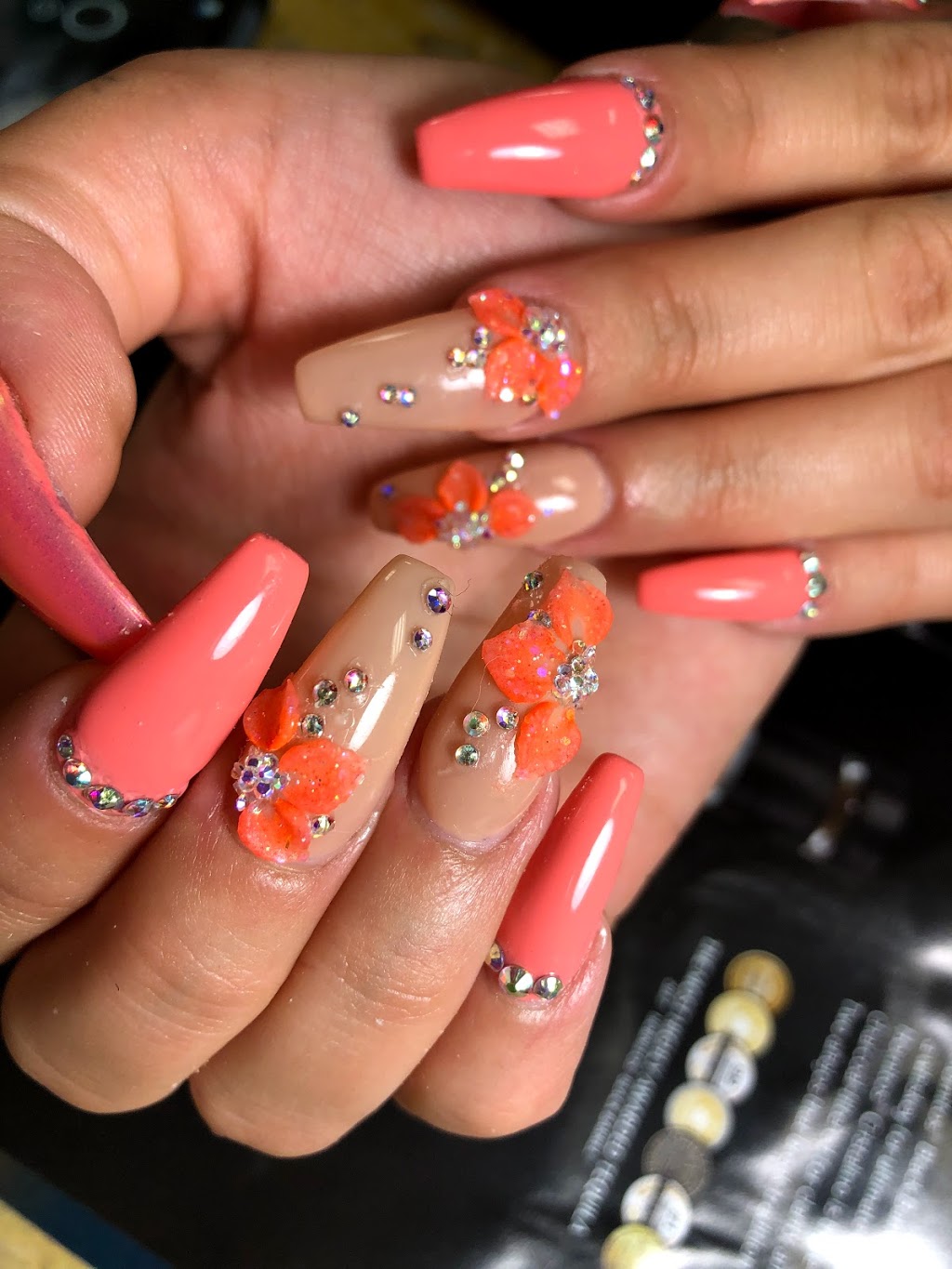Nice Nails 4 U | 3-515 Harvey Ave, Kelowna, BC V1Y 6C7, Canada | Phone: (778) 484-0072