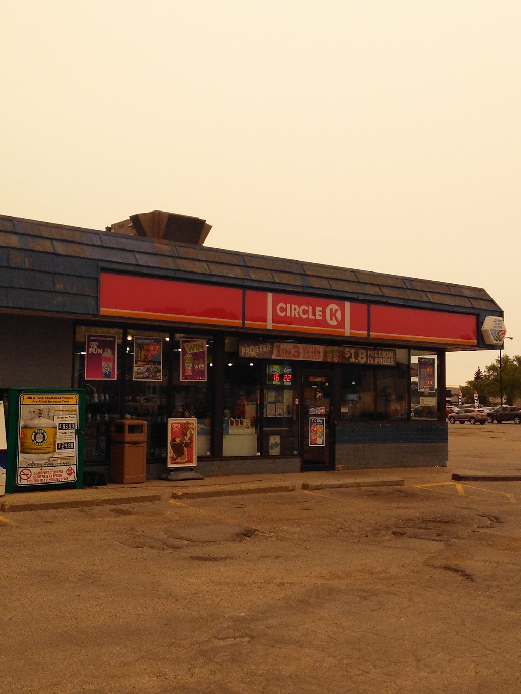 Macs | 1035 Autumnwood Dr, Winnipeg, MB R2J 1C6, Canada | Phone: (204) 257-5710