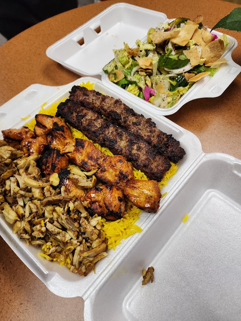 Shawarma Street | 102 Tillson Ave, Tillsonburg, ON N4G 3A1, Canada | Phone: (519) 688-3888