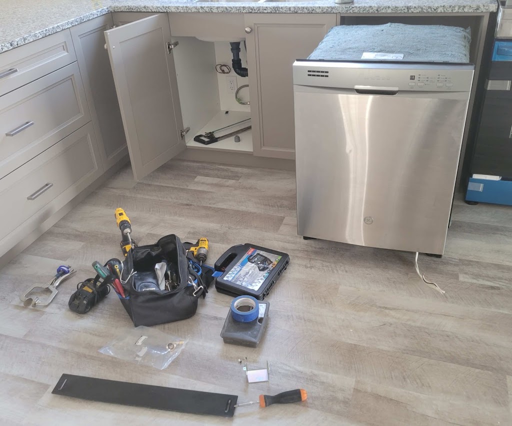 Clarkys Handyman Service | 14 Victoria Ave, Ridgetown, ON N0P 2C0, Canada | Phone: (519) 784-2005