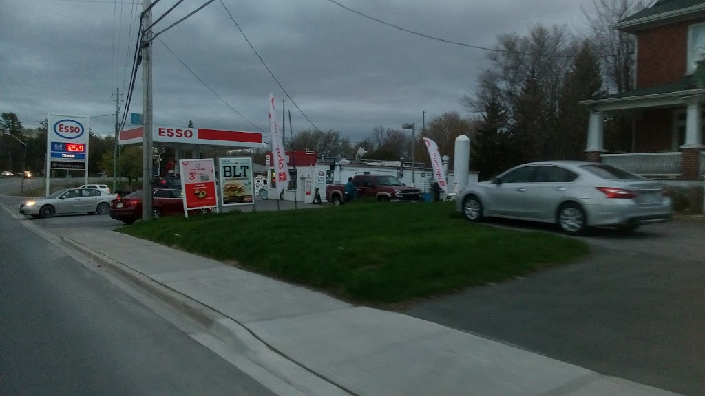 Esso | 91 Bridge St S, Hastings, ON K0L 1Y0, Canada | Phone: (705) 696-2411