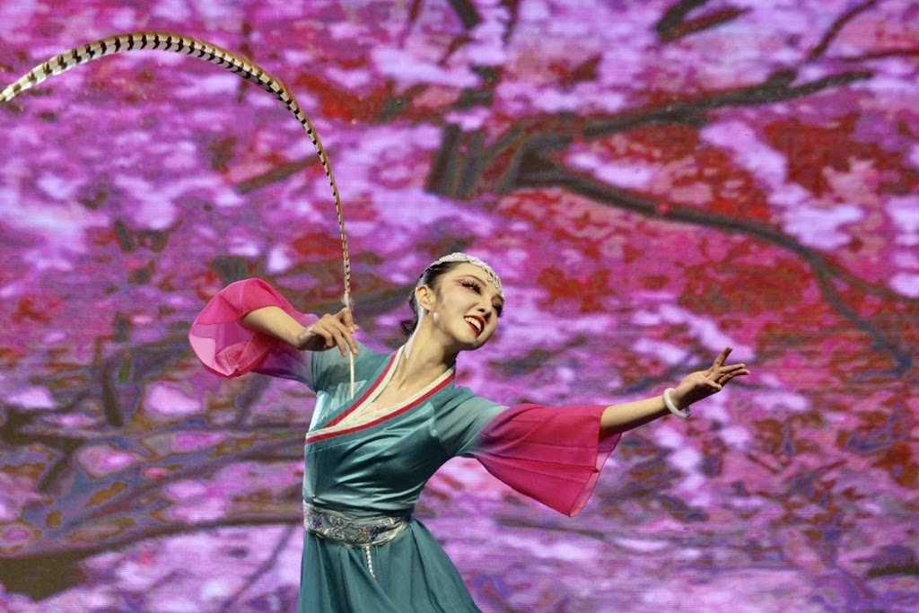 DancEnlight Arts Centre | Unit 15-16, 40 Vogell Rd, Richmond Hill, ON L4B 3N6, Canada | Phone: (416) 949-2158