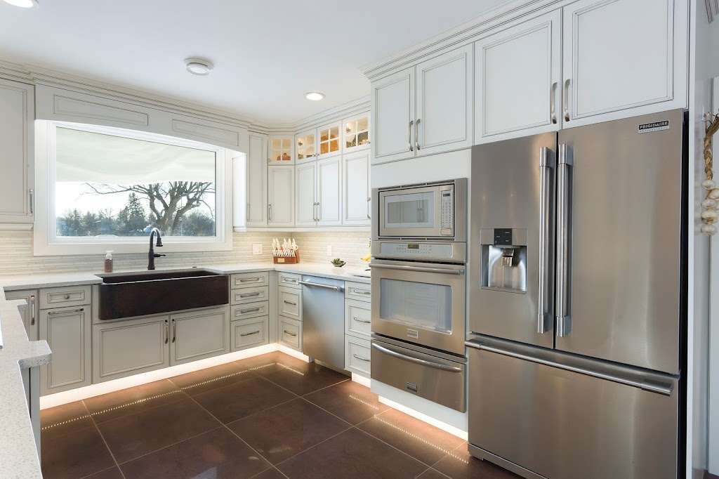 Kitchen Design Winnipeg | 742 McCalman Ave, Winnipeg, MB R2L 1G7, Canada | Phone: (204) 230-1666