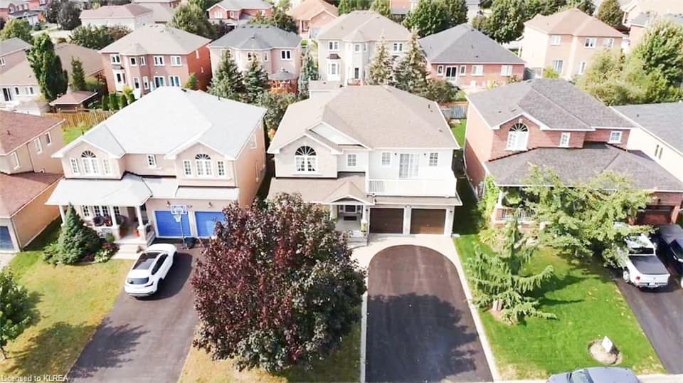 Caroline Kucevic - Affinity Group Pinnacle Realty Ltd. Brokerage | 273 Kent St W, Lindsay, ON K9V 2Z8, Canada | Phone: (905) 409-3622