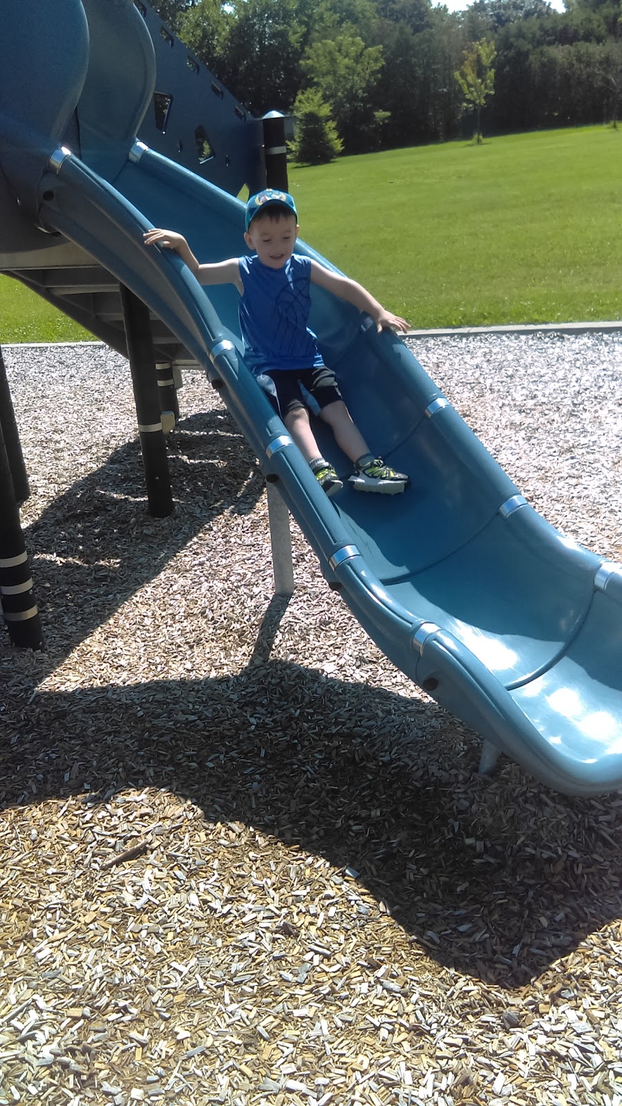 Earl Court Park | 801 Francis Rd, Burlington, ON L7T 4A3, Canada