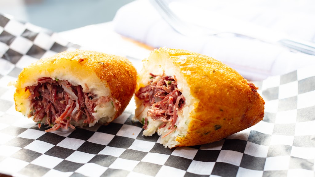 Samba Brazil Eatery | 1646 St Clair Ave W, Toronto, ON M6N 1H8, Canada | Phone: (416) 652-2000