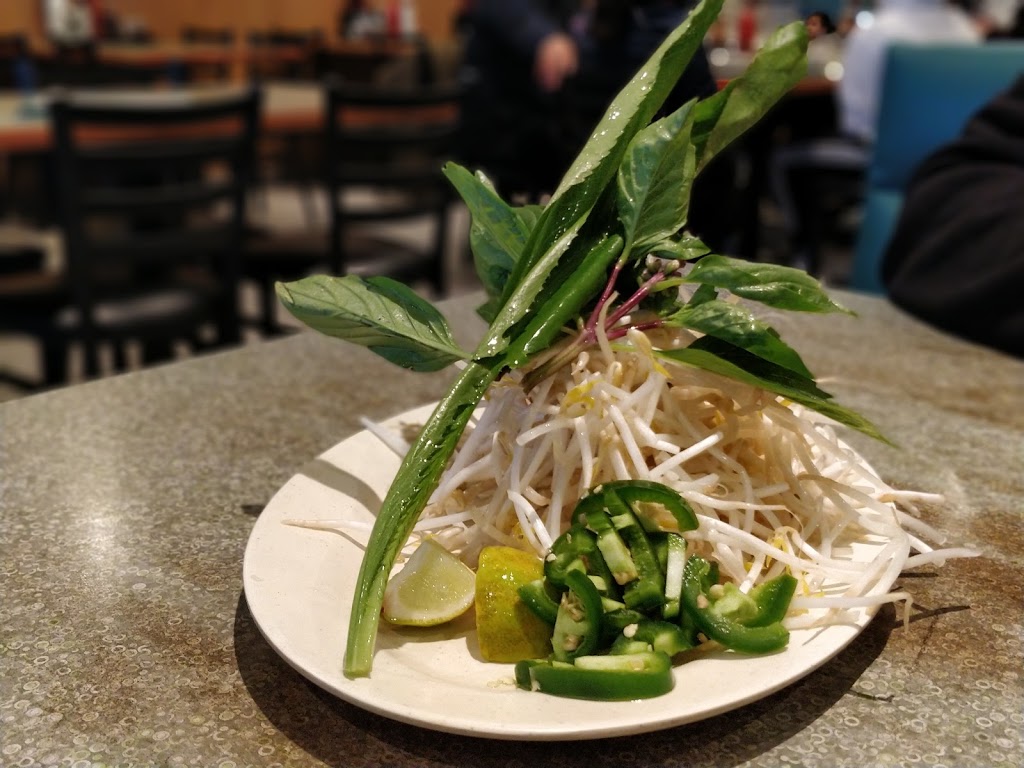 PHO Tau Bay | 10782 148 St, Surrey, BC V3R 1V1, Canada | Phone: (604) 585-1833