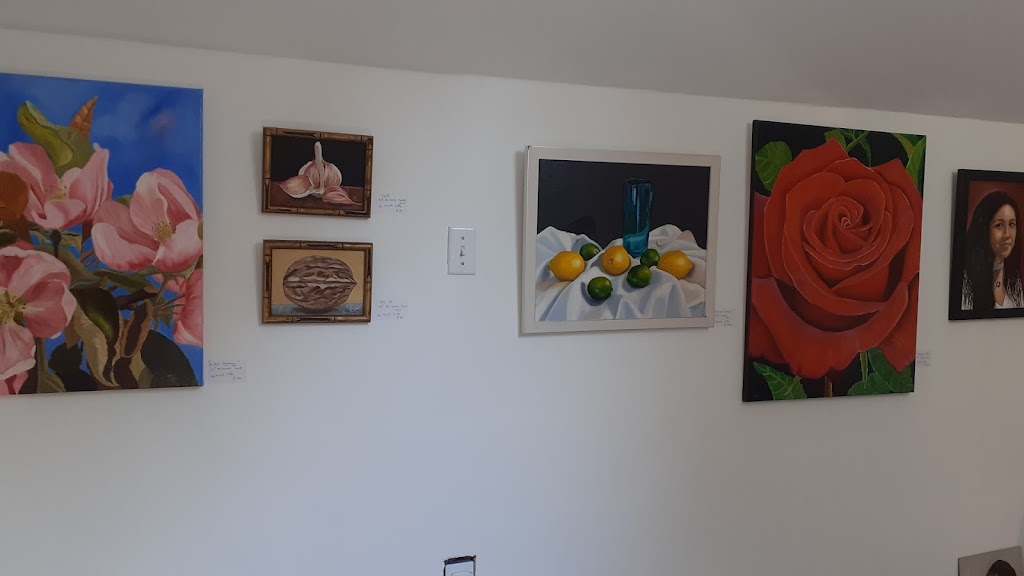 Mirelas Art Studio | 1484 Main St E, Hamilton, ON L8K 1C8, Canada | Phone: (647) 293-0390