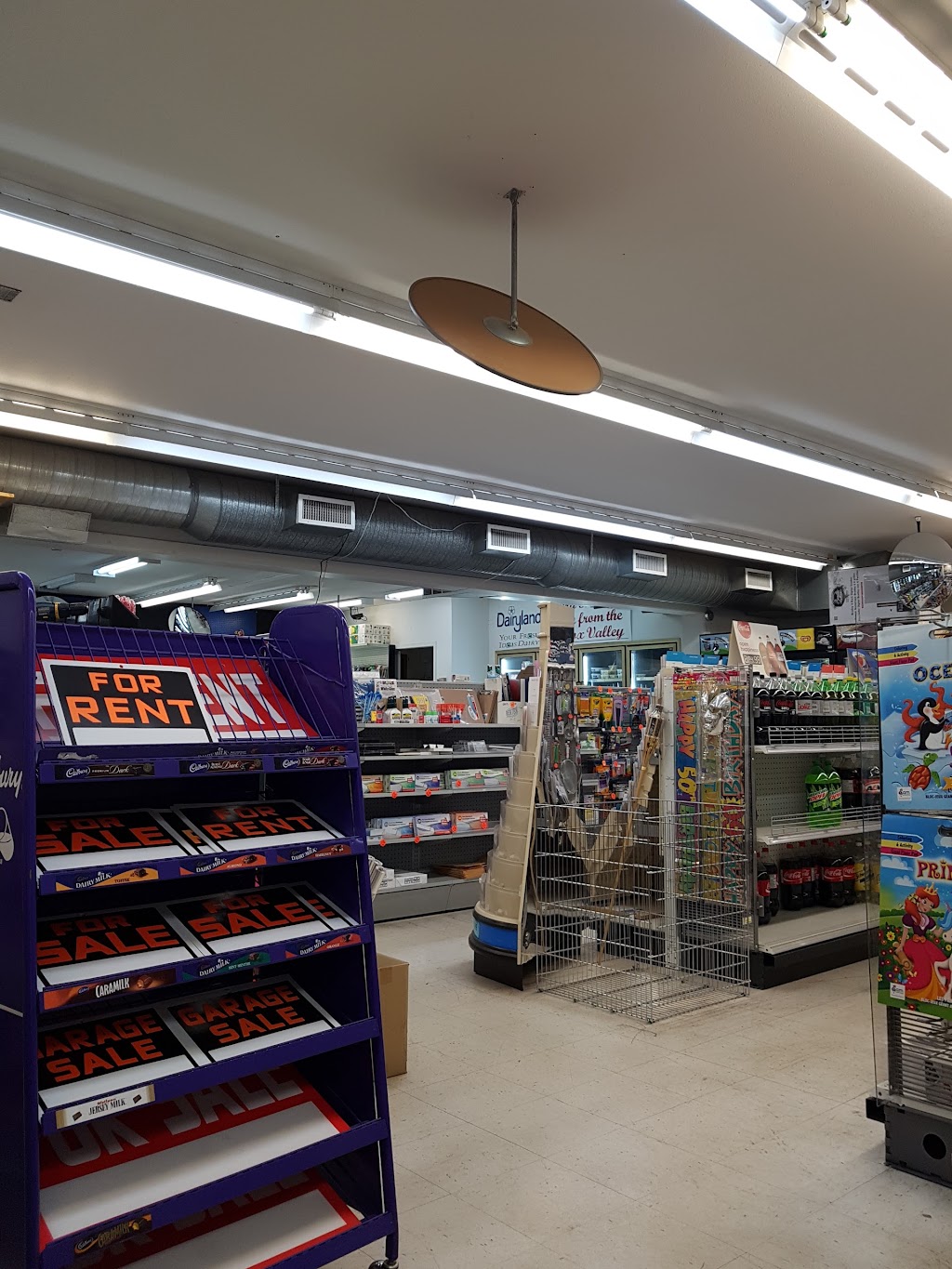 Cumberland Mini Mart | 2779 Dunsmuir Ave, Cumberland, BC V0R 1S0, Canada | Phone: (250) 336-8400