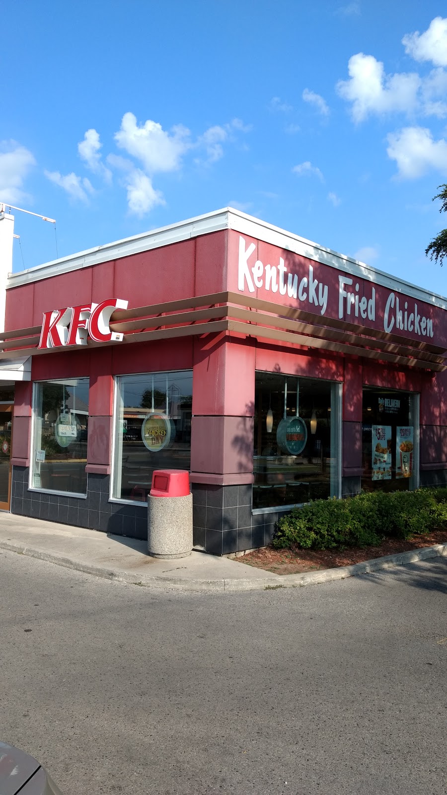 KFC | 1683 Dundas St, London, ON N5W 3C8, Canada | Phone: (519) 451-0464