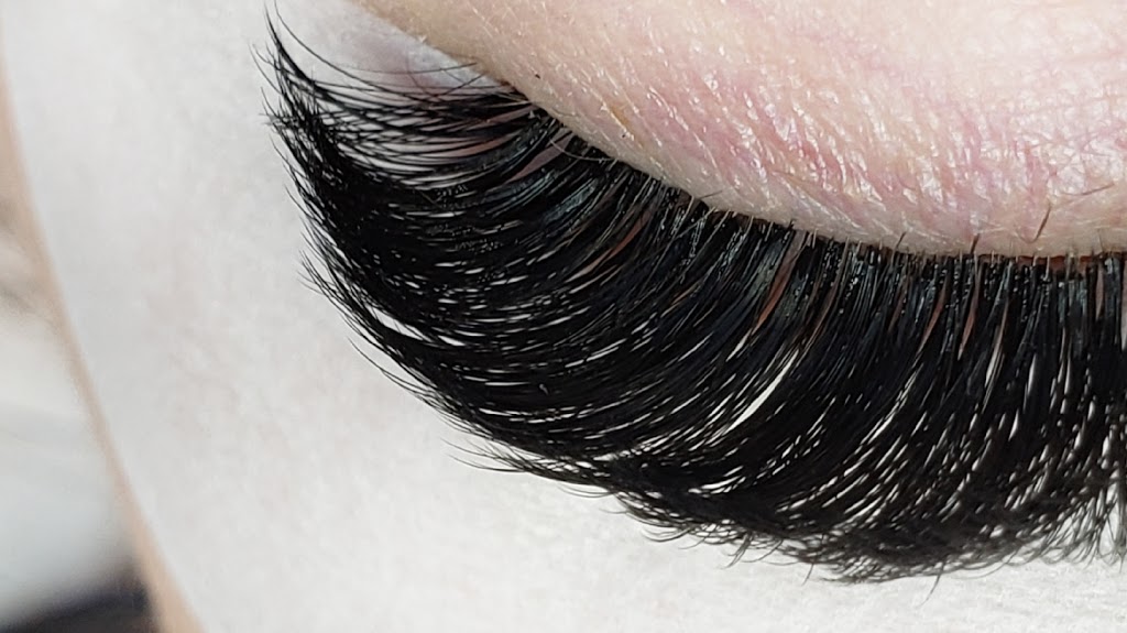 Facade Lashes | 580 Acadia Dr SE Suite 204B, Calgary, AB T2J 0B6, Canada | Phone: (403) 978-7462
