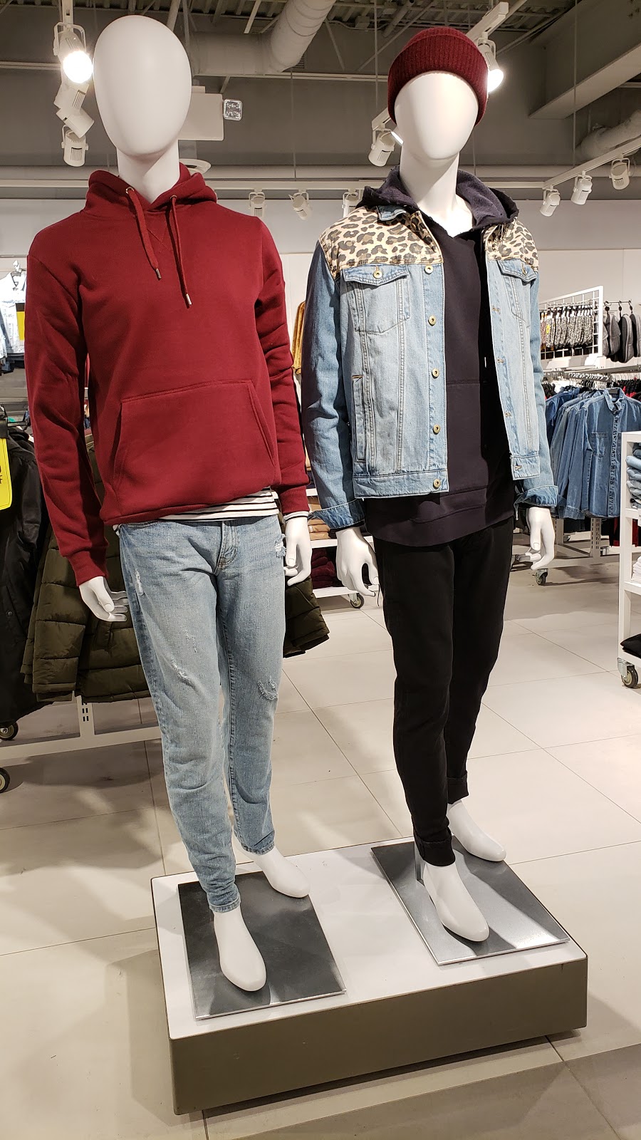 Forever 21 | 465 Bayfield St, Barrie, ON L4M 4Z9, Canada | Phone: (705) 737-1286