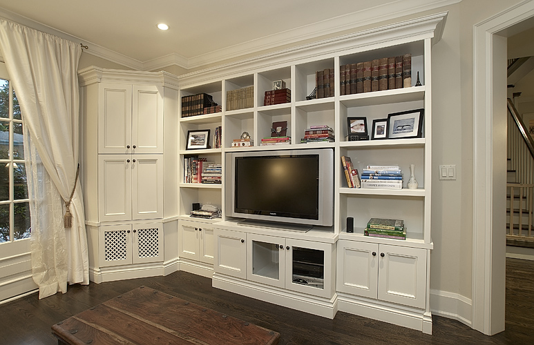 Finished Basements | 37, 1/2, Major St, Toronto, ON M5S 2K9, Canada | Phone: (416) 885-3987
