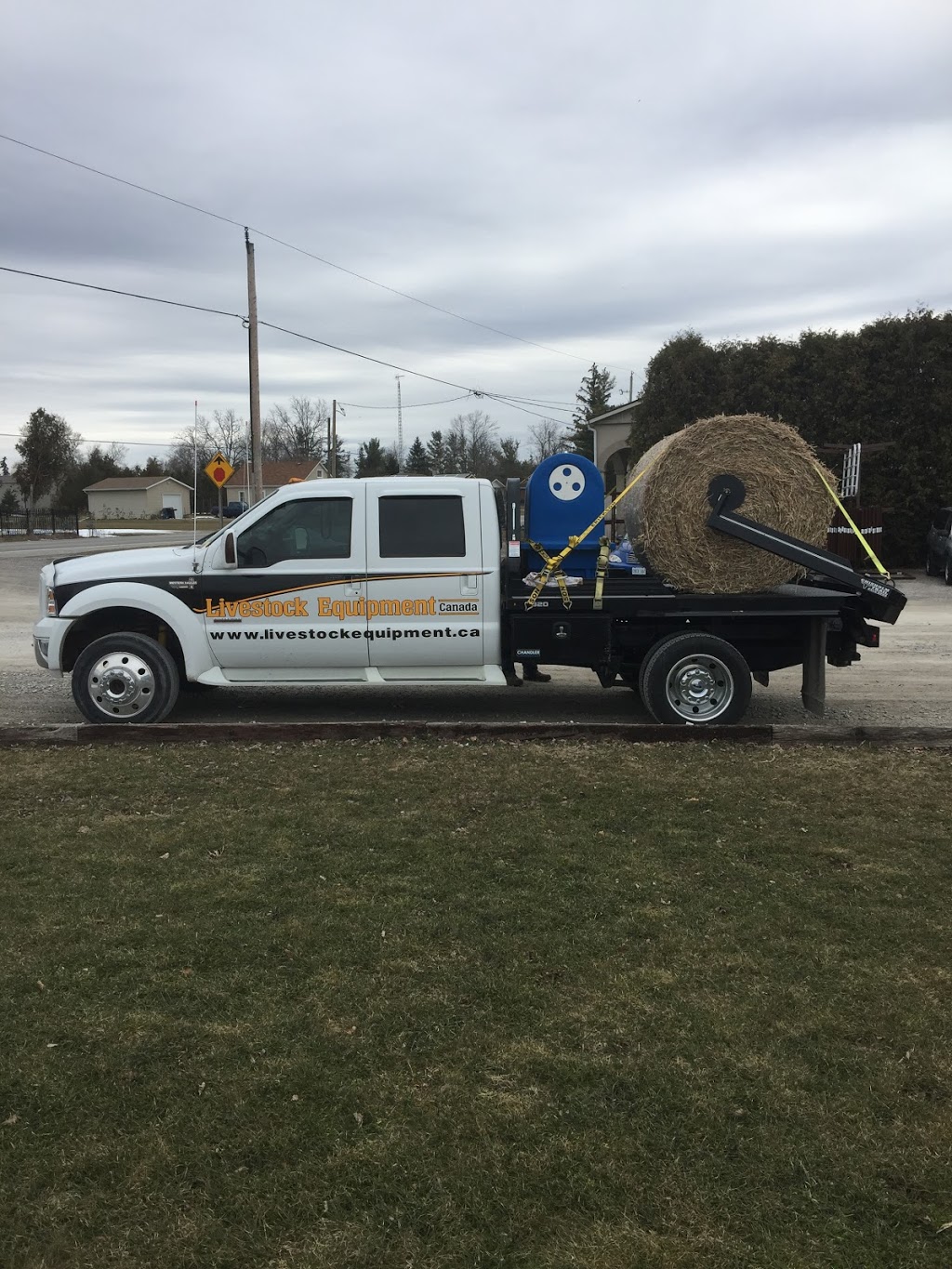 Livestock Equipment Canada | 2-2942 Cockshutt Rd, Waterford, ON N0E 1Y0, Canada | Phone: (800) 962-1606