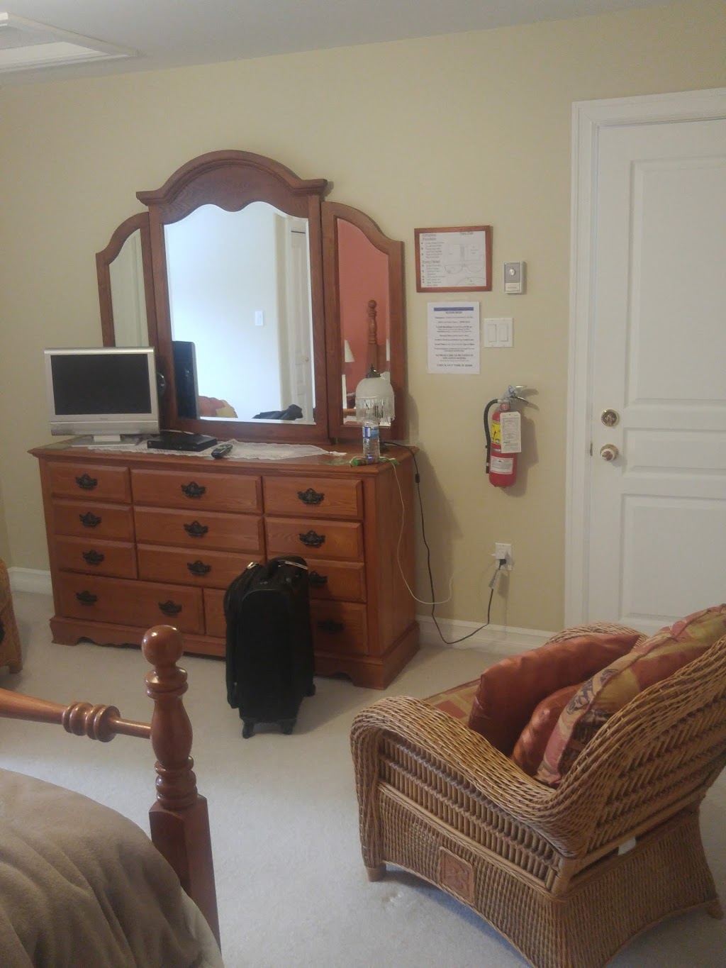 Snowflake Manor Bed & Breakfast | 6177 Hwy 2, Oakfield, NS B2T 1E3, Canada | Phone: (902) 860-0732