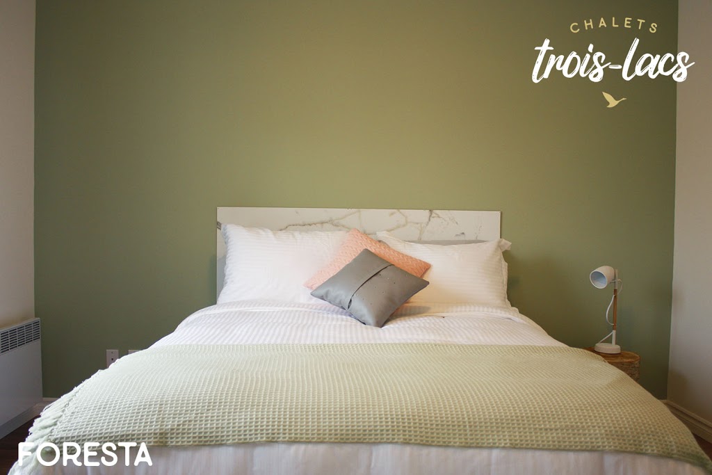 Chalets Trois-Lacs | 24 Rue Filteau, Saint-Rémi-de-Tingwick, QC J0A 1K0, Canada | Phone: (819) 679-4122