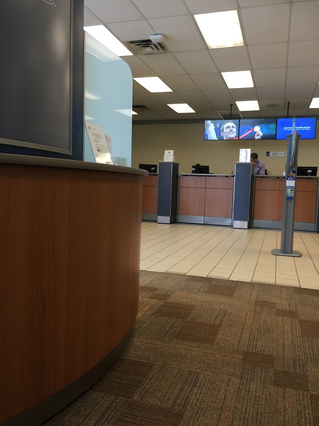 RBC Royal Bank | 4205 Dunbar St, Vancouver, BC V6S 2G1, Canada | Phone: (604) 665-5972