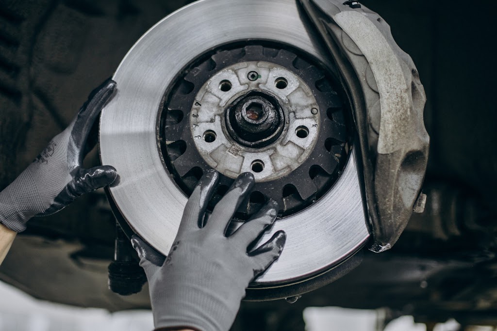 Major truck and tire repair | 15693 County Rd 2, Brighton, ON K0K 1H0, Canada | Phone: (613) 689-1013
