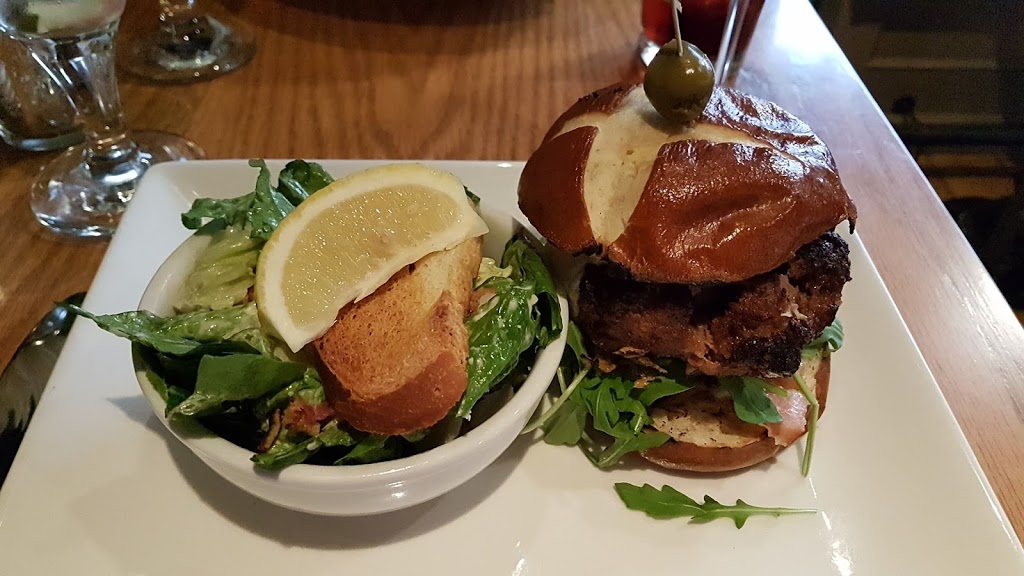West Plains Bistro | 133 Plains Rd E, Burlington, ON L7T 2L3, Canada | Phone: (905) 333-9449