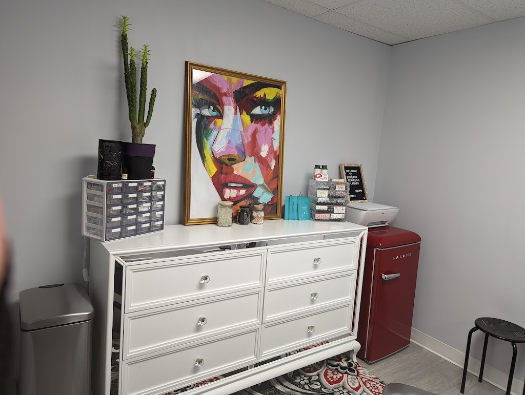 911 Botox & Medi Spa | 218 Horton St E, London, ON N6B 1K9, Canada | Phone: (226) 456-1727