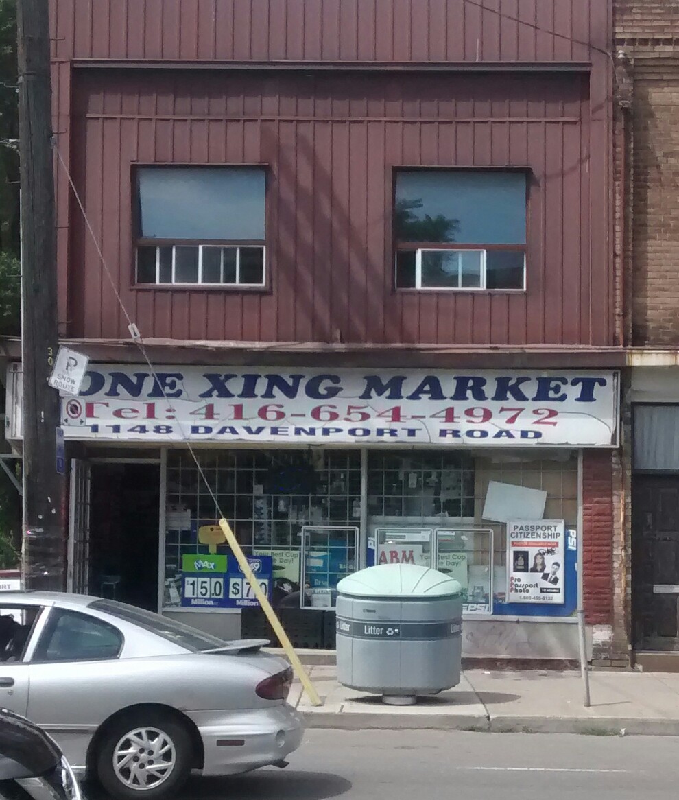 Done Xing Market | 1148 Davenport Rd, Toronto, ON M6G 2C6, Canada | Phone: (416) 654-4972
