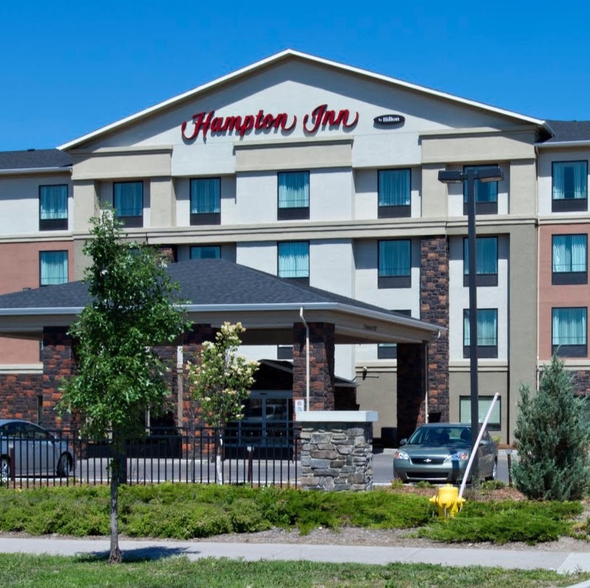 Hampton Inn Saskatoon South | 105 Stonebridge Blvd, Saskatoon, SK S7T 0G3, Canada | Phone: (306) 665-9898