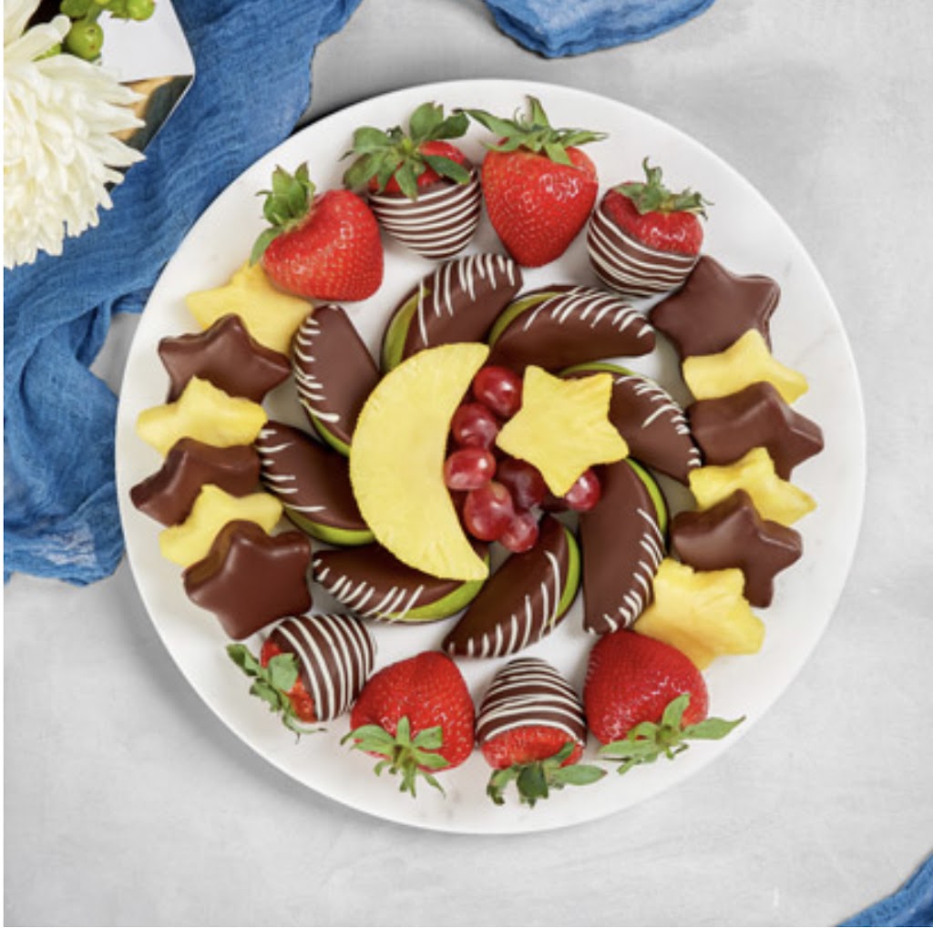 Edible Arrangements | 2616 Bd Daniel-Johnson, Laval, QC H7T 2K1, Canada | Phone: (450) 682-5200