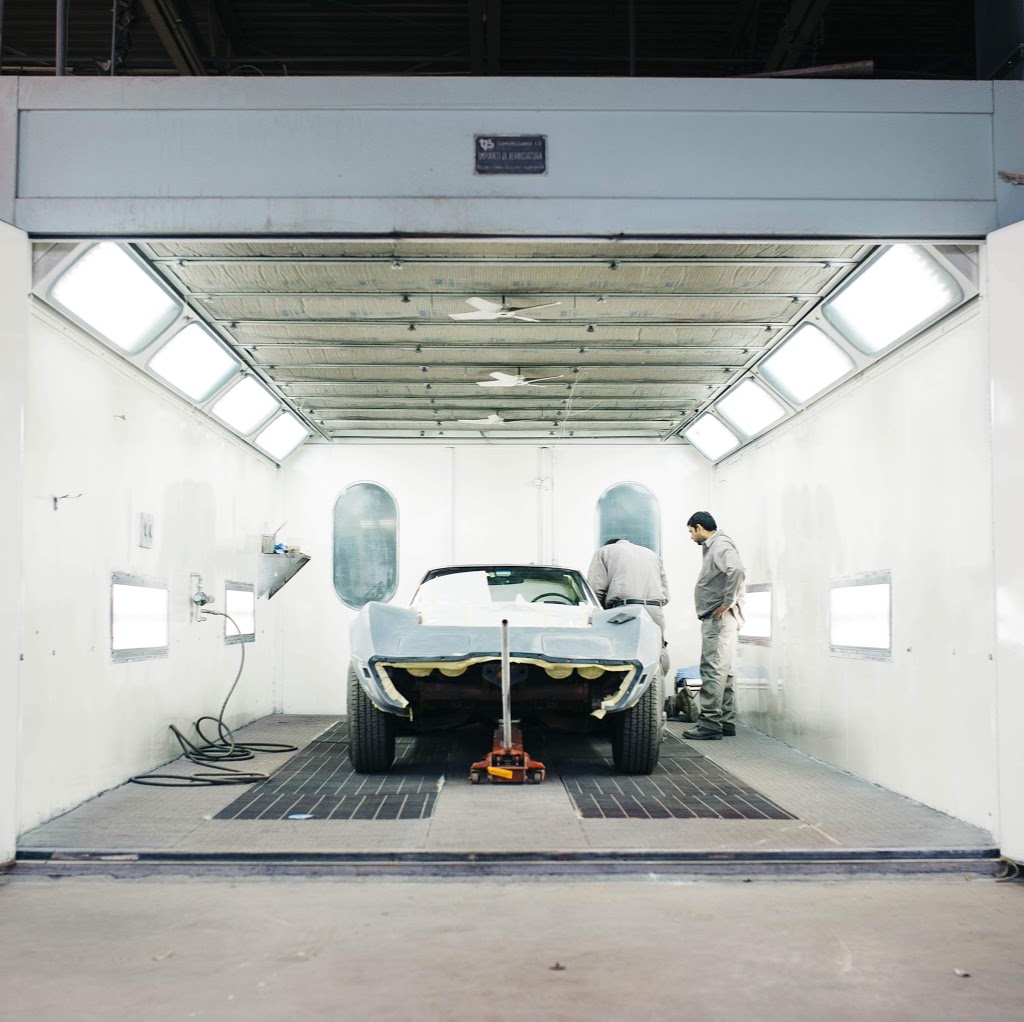 OSIX AUTO COLLISION CENTRE | 7120 Tranmere Dr, Mississauga, ON L5S 1L9, Canada | Phone: (905) 405-8555