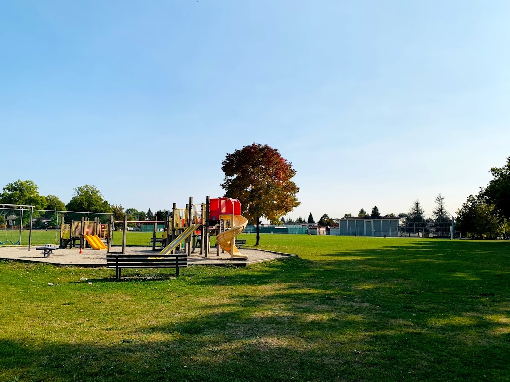 Gordon Park | 6675 Commercial St, Vancouver, BC V5P 3P5, Canada | Phone: (604) 873-7000