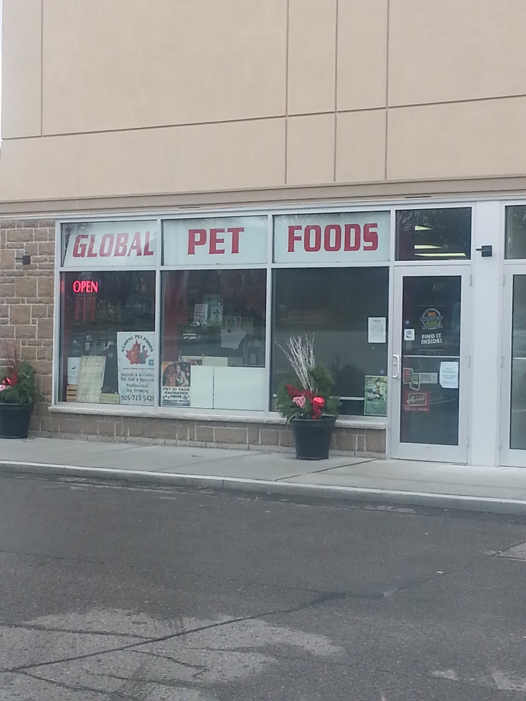 Global Pet Foods | 575 Thornton Rd N, Oshawa, ON L1J 8L5, Canada | Phone: (905) 723-5428