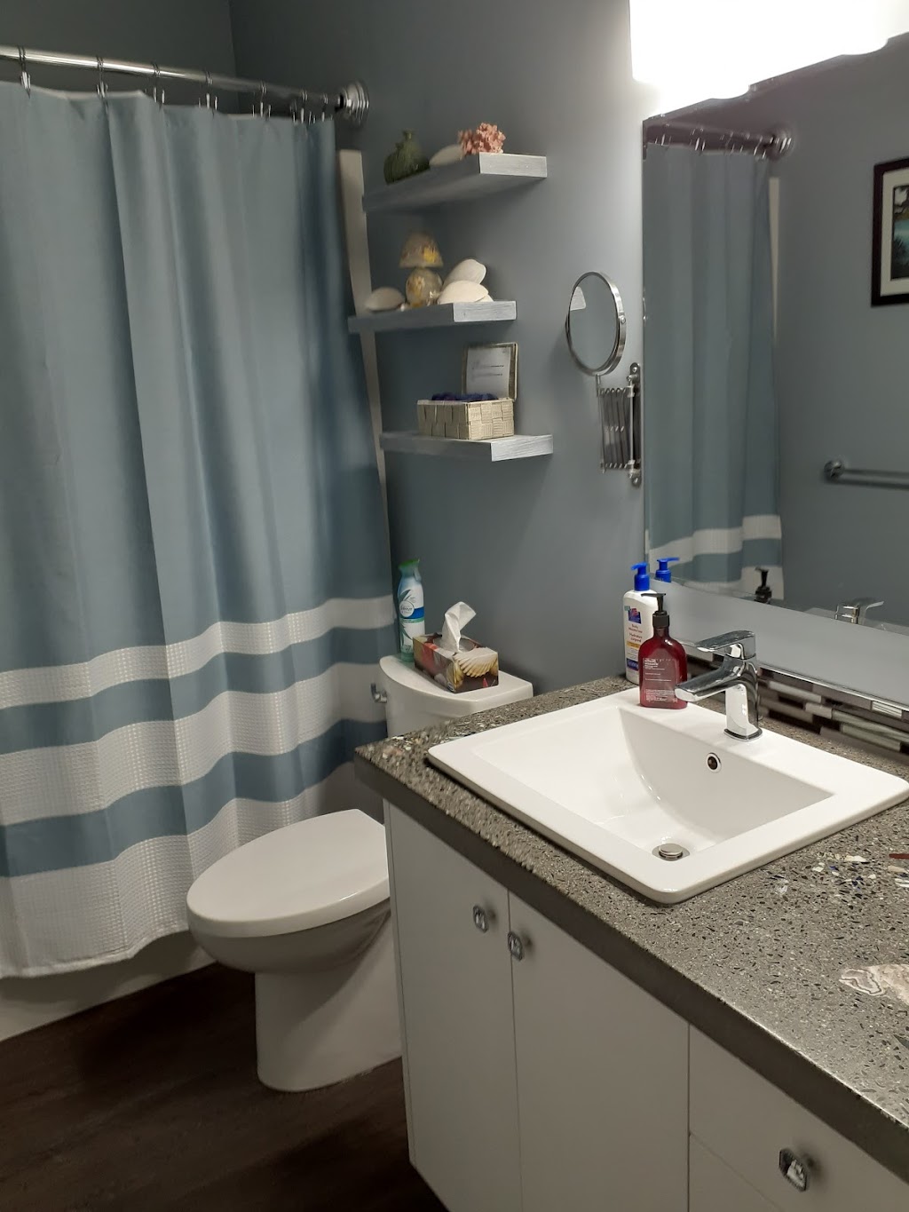 Arbour Cottage Bed & Breakfast | 2381 McNish Pl, Courtenay, BC V9N 9C9, Canada | Phone: (250) 465-9820