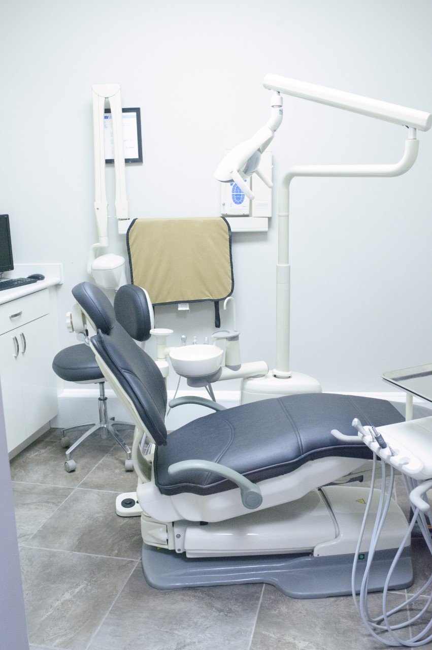 Holland River Dental - Bradford | 27 John St W, Bradford, ON L3Z 2B3, Canada | Phone: (289) 803-8885