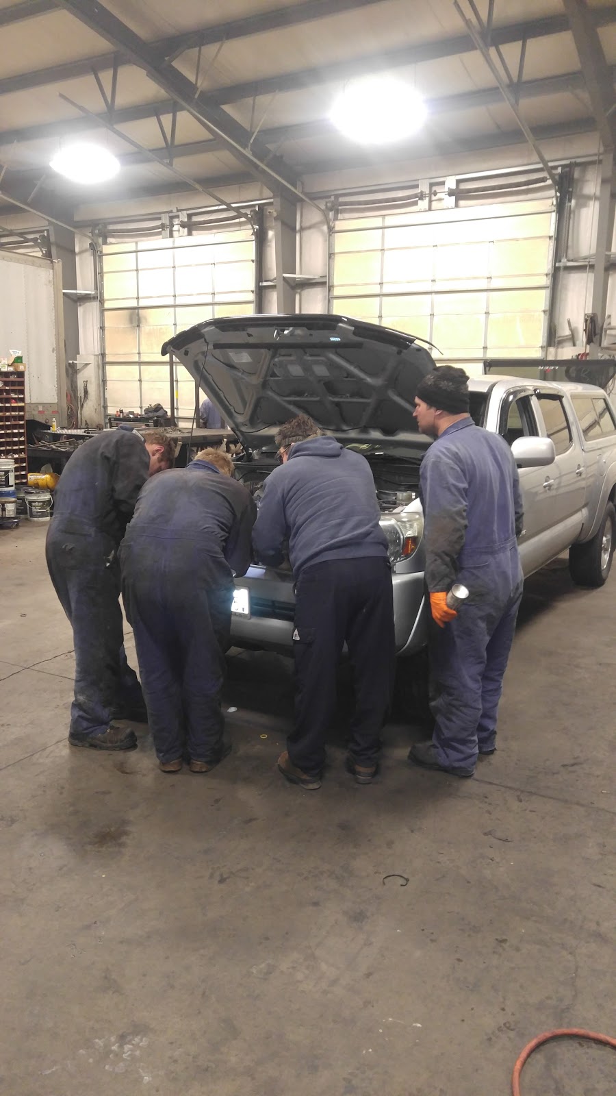 IK Truck Repair Llc | 2490 Bell Rd, Blaine, WA 98230, USA | Phone: (360) 332-8379