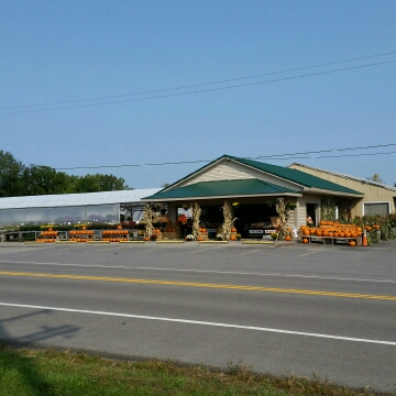 La Roses Farm Market & Garden Center, Inc. | 5759 Ridge Rd, Lockport, NY 14094, USA | Phone: (716) 433-9352