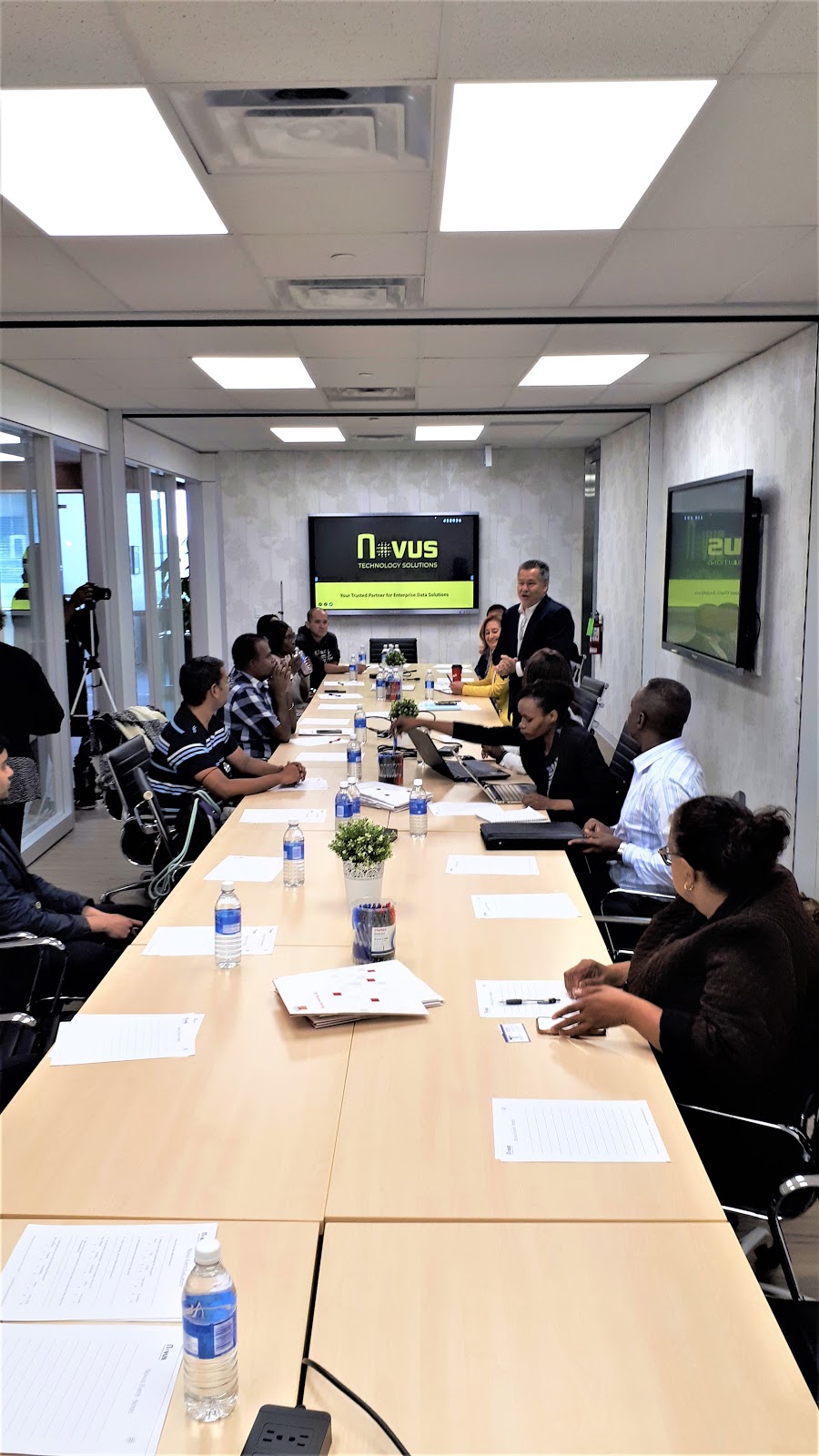 Touchdown Coworking Space | 2030 Bristol Cir Suite 210, Oakville, ON L6H 6P5, Canada | Phone: (877) 793-0853