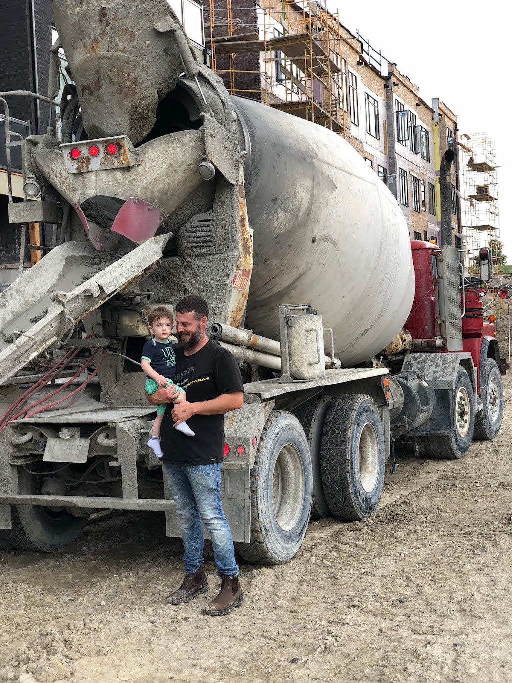 Deck Builders Barrie | 520 Bayfield St #87, Barrie, ON L4M 5A2, Canada | Phone: (705) 502-0703