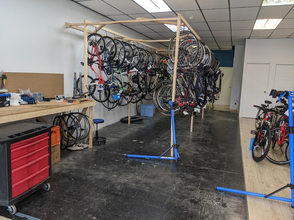 Poly Vélo | 5682 Ch. de Chambly, Saint-Hubert, QC J3Y 3P7, Canada | Phone: (514) 441-9412